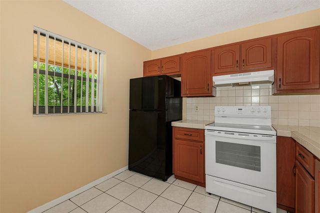 4280 NW 114th Ter, Coral Springs, FL 33065