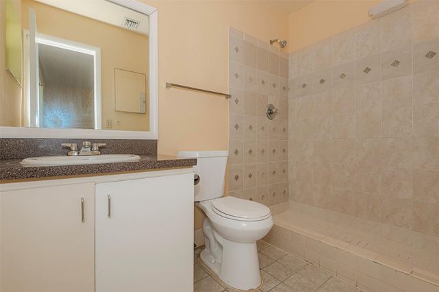 4280 NW 114th Ter, Coral Springs, FL 33065