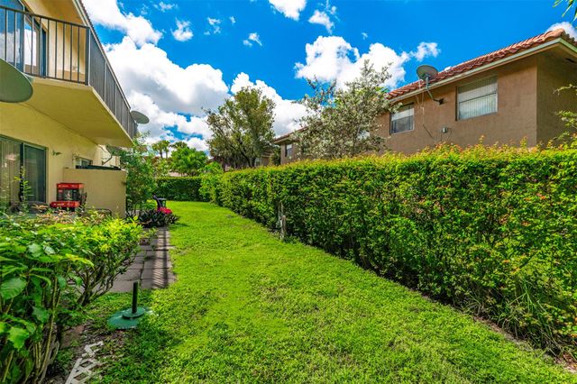 4280 NW 114th Ter, Coral Springs, FL 33065