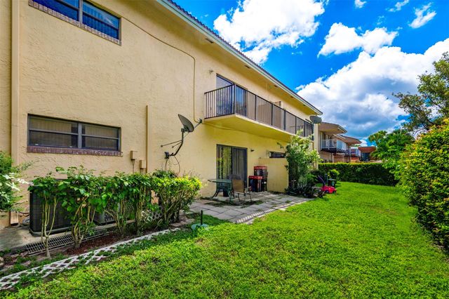 4280 NW 114th Ter, Coral Springs, FL 33065