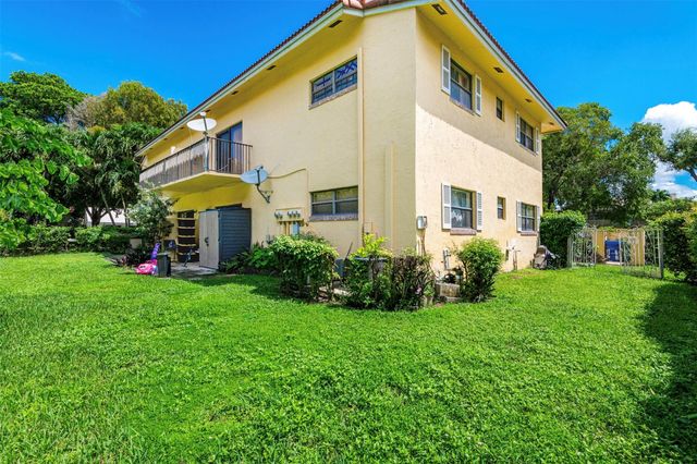 4280 NW 114th Ter, Coral Springs, FL 33065