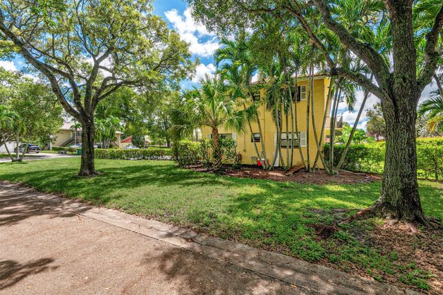 4280 NW 114th Ter, Coral Springs, FL 33065