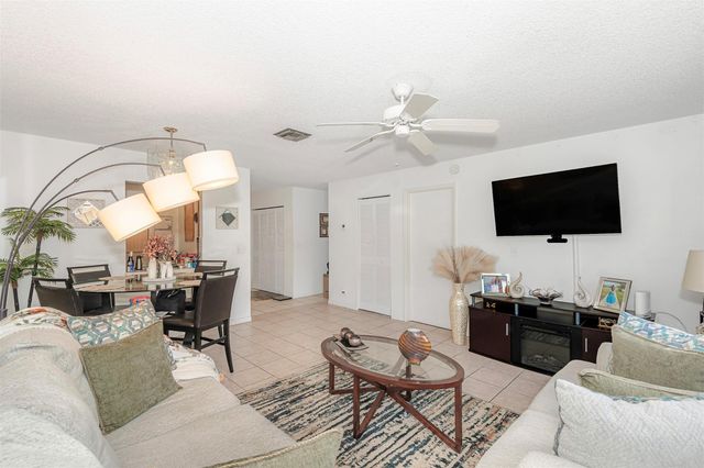 4280 NW 114th Ter, Coral Springs, FL 33065