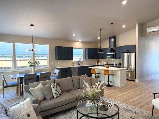 61221 SE Wagyu Drive Lot 152, Bend, OR 97702