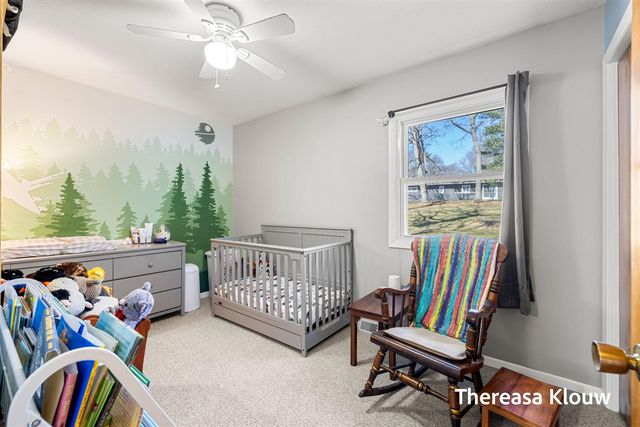 15701 Charles Court, Grand Haven, MI 49417