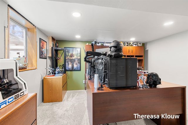 15701 Charles Court, Grand Haven, MI 49417