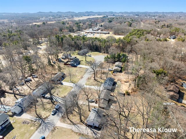 15701 Charles Court, Grand Haven, MI 49417