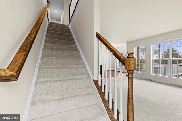 1002 KAVANAGH CIR, Red Lion, PA 17356