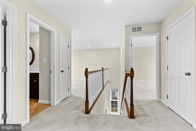 1002 KAVANAGH CIR, Red Lion, PA 17356