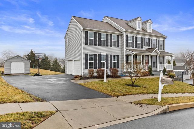 1002 KAVANAGH CIR, Red Lion, PA 17356