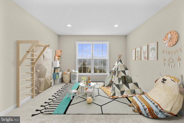 1002 KAVANAGH CIR, Red Lion, PA 17356