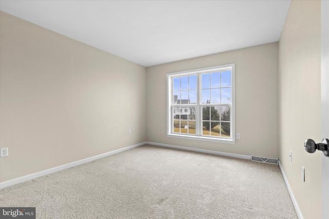 1002 KAVANAGH CIR, Red Lion, PA 17356