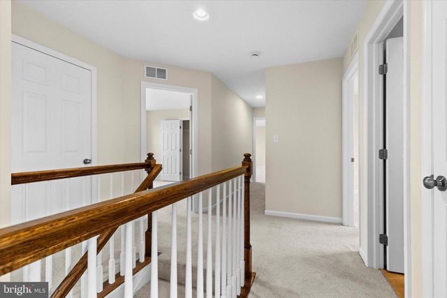 1002 KAVANAGH CIR, Red Lion, PA 17356