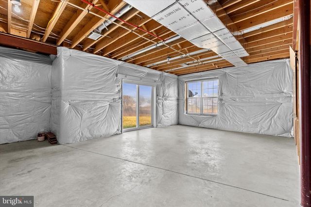 1002 KAVANAGH CIR, Red Lion, PA 17356