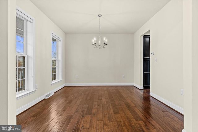 1002 KAVANAGH CIR, Red Lion, PA 17356