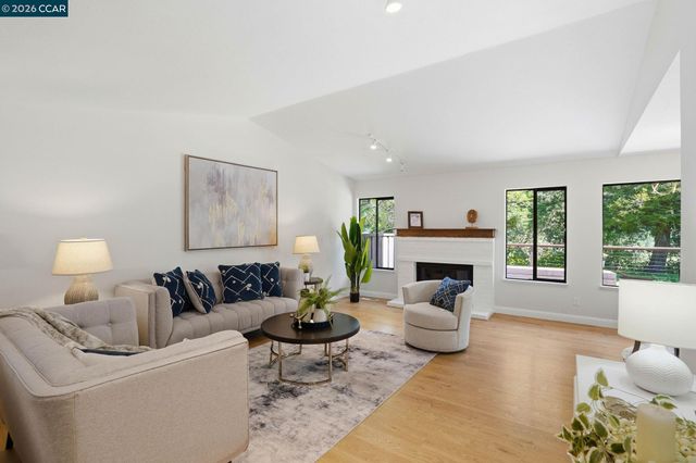 2122 Pinehurst Ct, El Cerrito, CA 94530