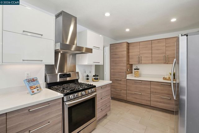 2122 Pinehurst Ct, El Cerrito, CA 94530