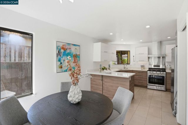 2122 Pinehurst Ct, El Cerrito, CA 94530