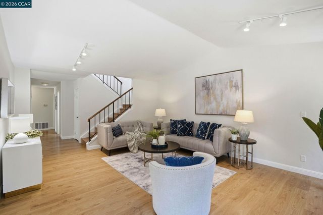 2122 Pinehurst Ct, El Cerrito, CA 94530