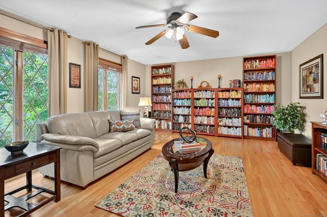 4 Sunset Drive, Wallingford, CT 06492