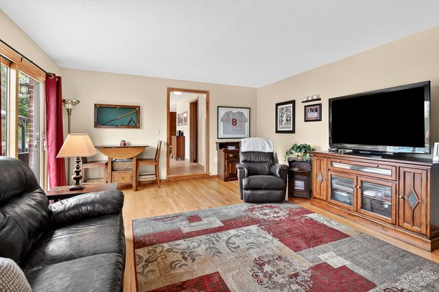 4 Sunset Drive, Wallingford, CT 06492