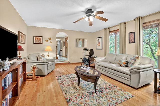 4 Sunset Drive, Wallingford, CT 06492