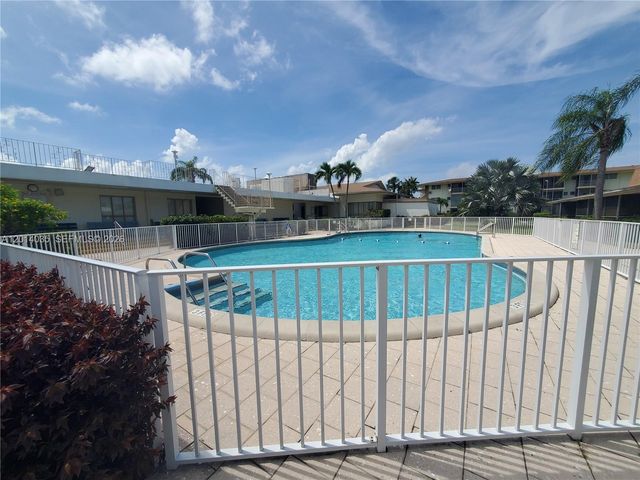 16801 NE 13th Ave 314, Miami, FL 33162