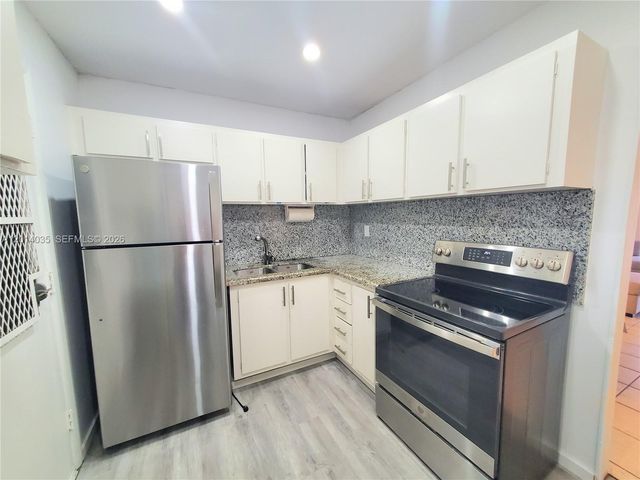 16801 NE 13th Ave 314, Miami, FL 33162