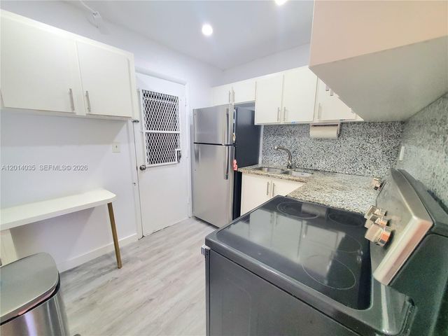 16801 NE 13th Ave 314, Miami, FL 33162