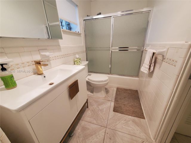 16801 NE 13th Ave 314, Miami, FL 33162