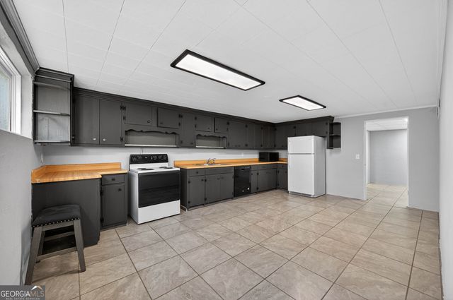 3460 Maynard Circle, Gainesville, GA 30506