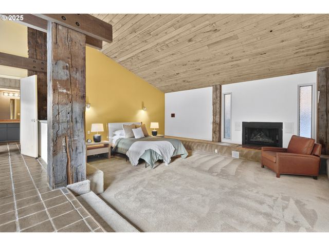 1993 FIRCREST Dr, Eugene, OR 97403