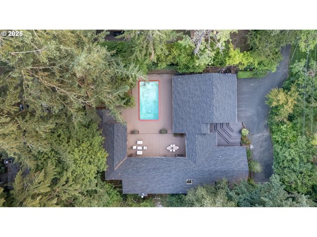 1993 FIRCREST Dr, Eugene, OR 97403