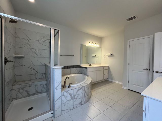 121 Red Granite RD, Georgetown, TX 78633