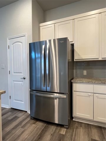 121 Red Granite RD, Georgetown, TX 78633