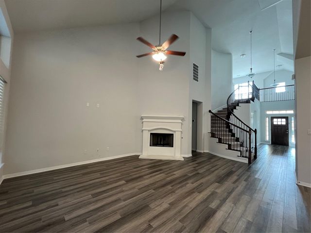 121 Red Granite RD, Georgetown, TX 78633