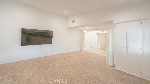 1880 St John Rd Mut 15, 33B, Seal Beach, CA 90740