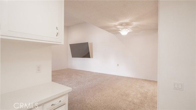 1880 St John Rd Mut 15, 33B, Seal Beach, CA 90740