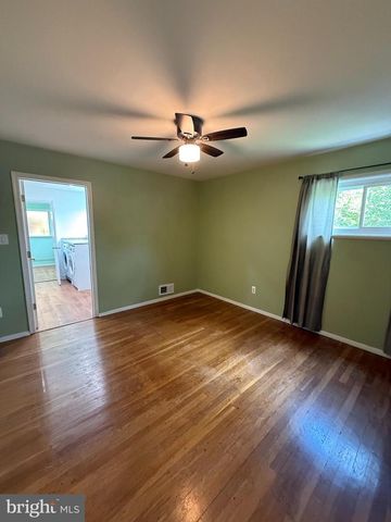 816 CROTHERS LN, Rockville, MD 20852