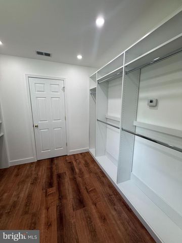 816 CROTHERS LN, Rockville, MD 20852