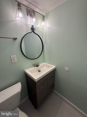 816 CROTHERS LN, Rockville, MD 20852