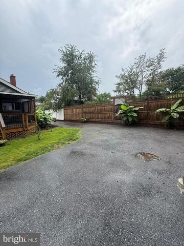 816 CROTHERS LN, Rockville, MD 20852