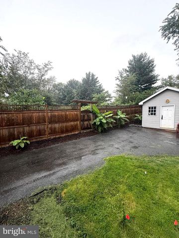 816 CROTHERS LN, Rockville, MD 20852