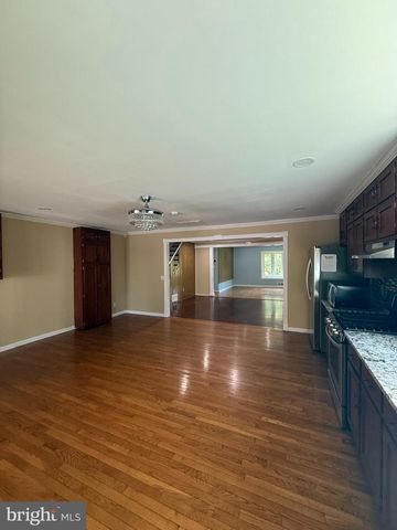 816 CROTHERS LN, Rockville, MD 20852