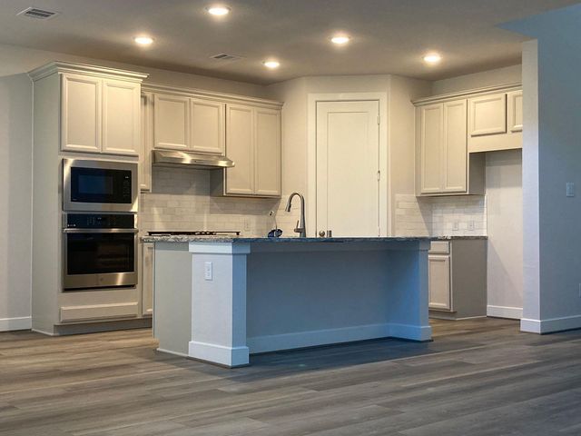 130 Cedar Hammock Trail, Tomball, TX 77375