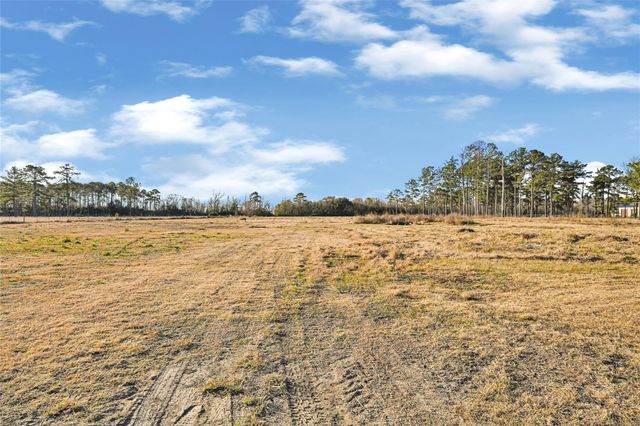 1018 Kennings Road, Crosby, TX 77532