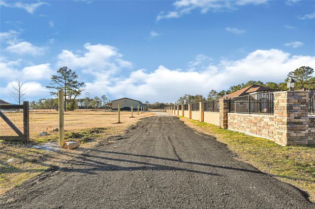 1018 Kennings Road, Crosby, TX 77532