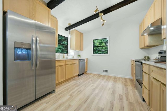411 Hunters Lane, Woodstock, GA 30189