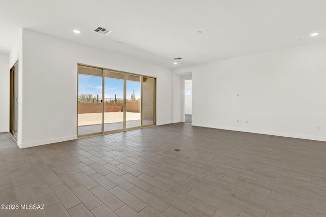 5069 W Tavira Way, Marana, AZ 85742