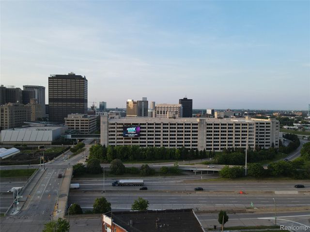 2445 Grand River Avenue, Highland Park, MI 48201